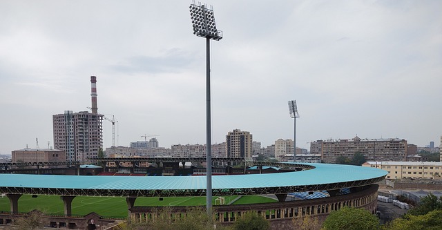 而饮恨出局 而饮恨出局